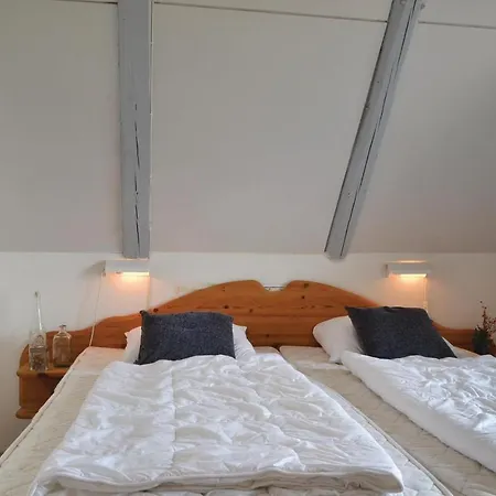 Two-bedroom Holiday In Hvide Sande